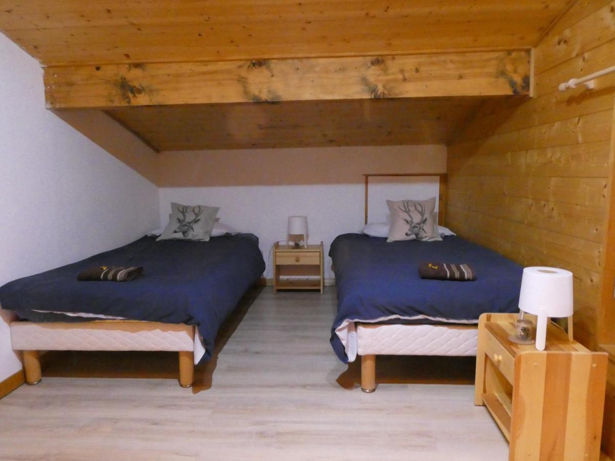 Central Hostel Chatel Exterior photo