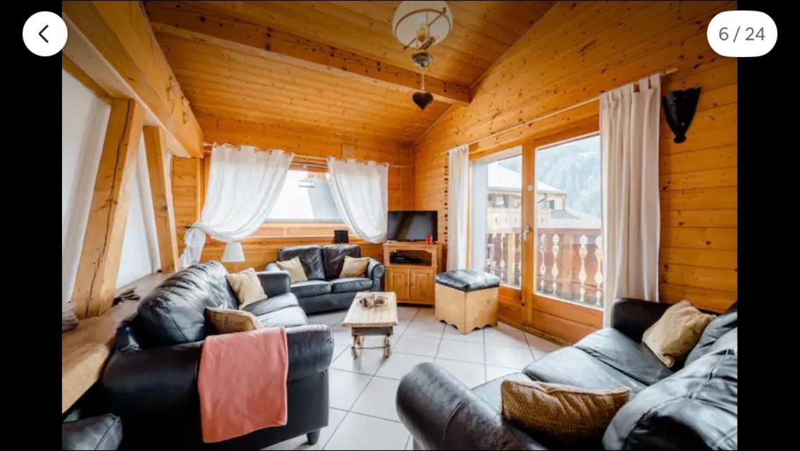 Central Hostel Chatel Exterior photo